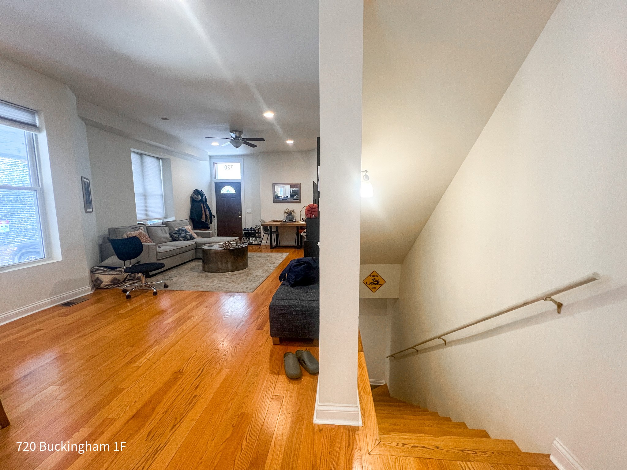 718-20 W Buckingham Pl 718-20 W Buckingham Pl., Chicago, IL 60657 - Leasing by Cross Street